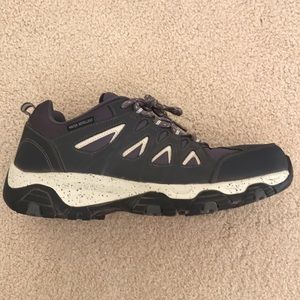 Skechers Wide-Fit Air-Cooled Memory Foam Water-repellent Outdoor Shoes
